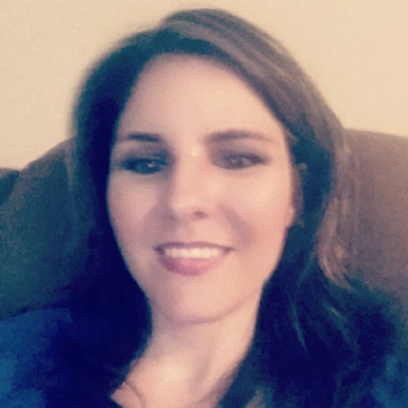 Meet your Posher, Amanda - Picture 1 of 1